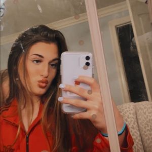 Meet your Posher, Kelsey